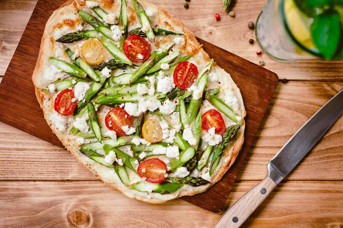 Flammkuchen-mit-Spargel.jpg