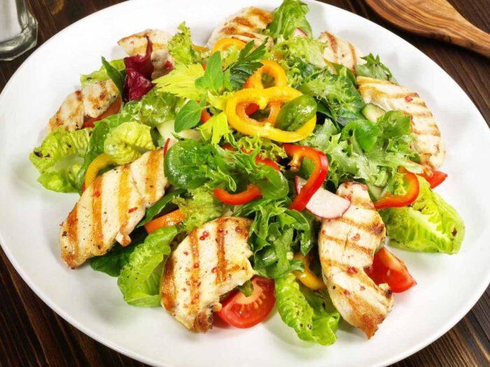 Salat-mit-Haehnchen