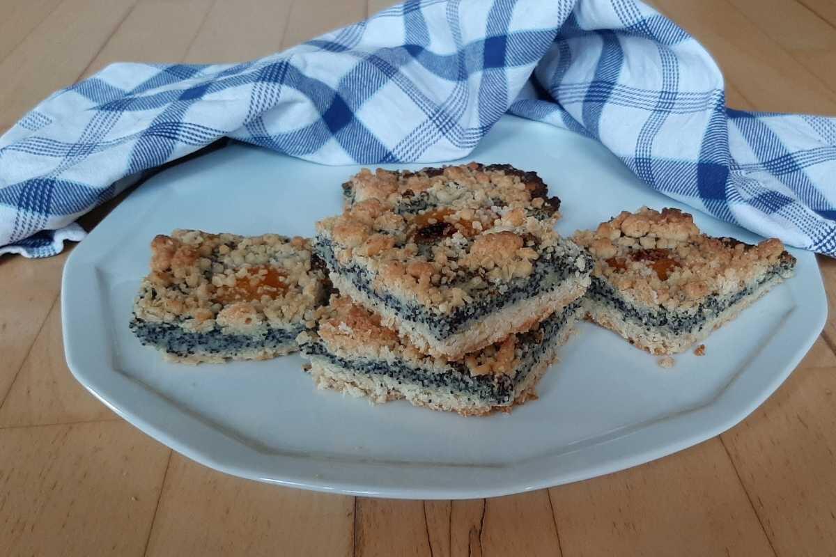 Aprikosen-Mohn-Kuchen.jpg
